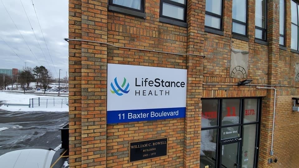 Building & Commercial Signs