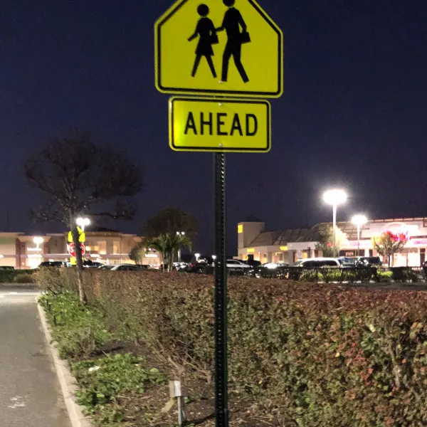 Parkinglotsignscountryglen3