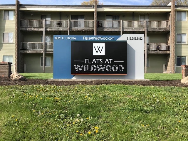 Freestanding & Standalone Signs