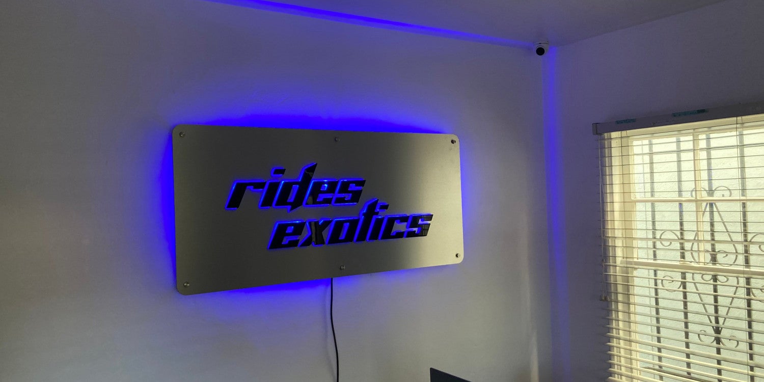 Illuminated & Lighted Signs