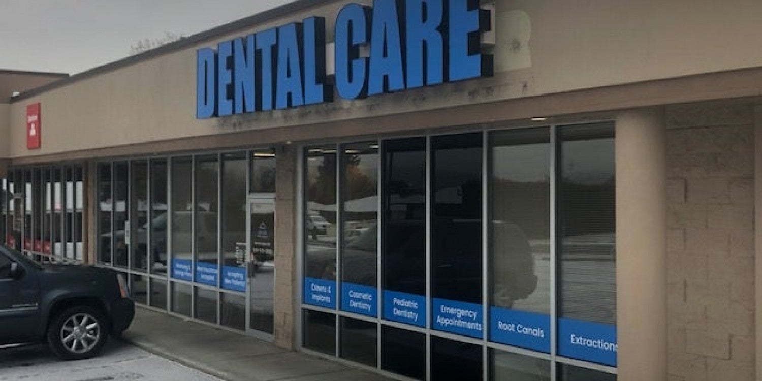 Illuminated & Lighted Signs