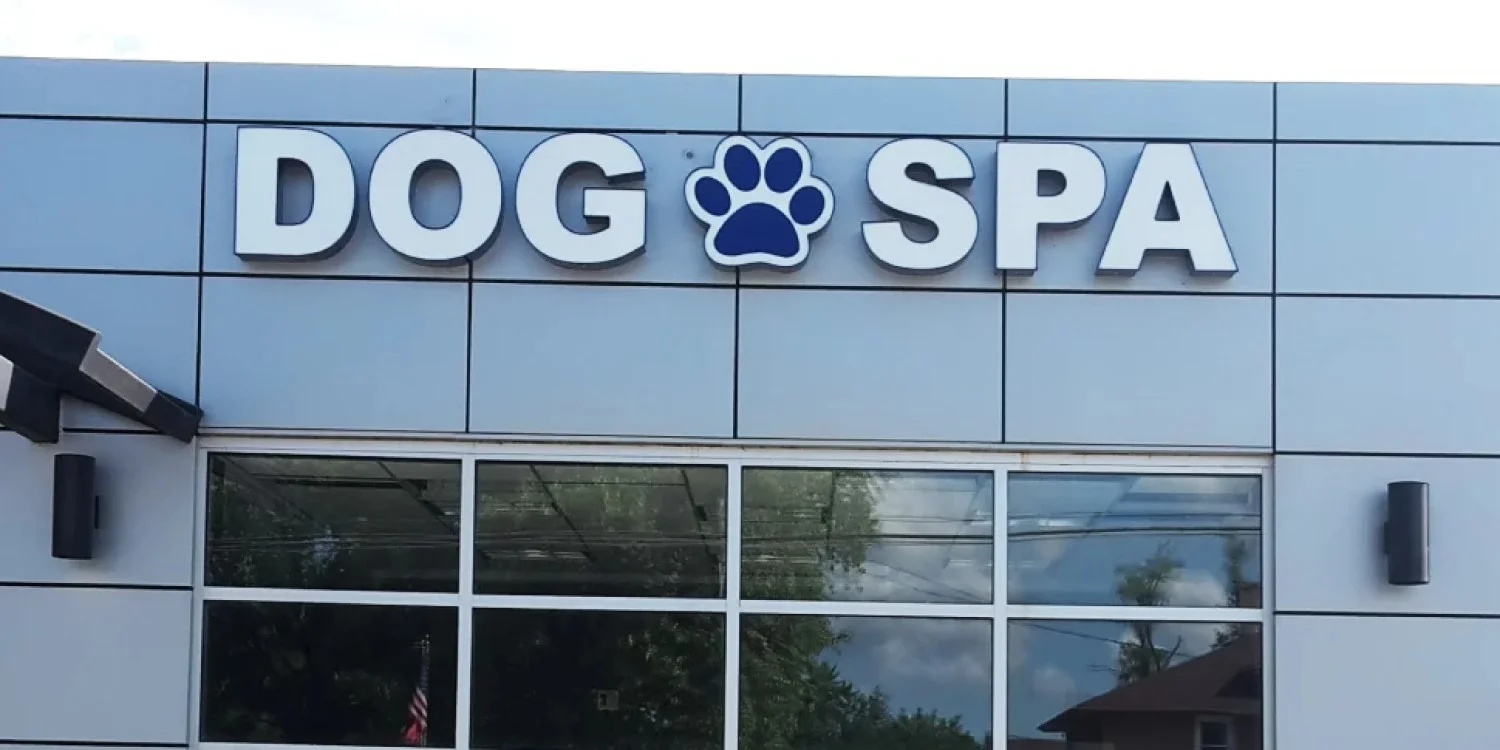Building & Commercial Signs