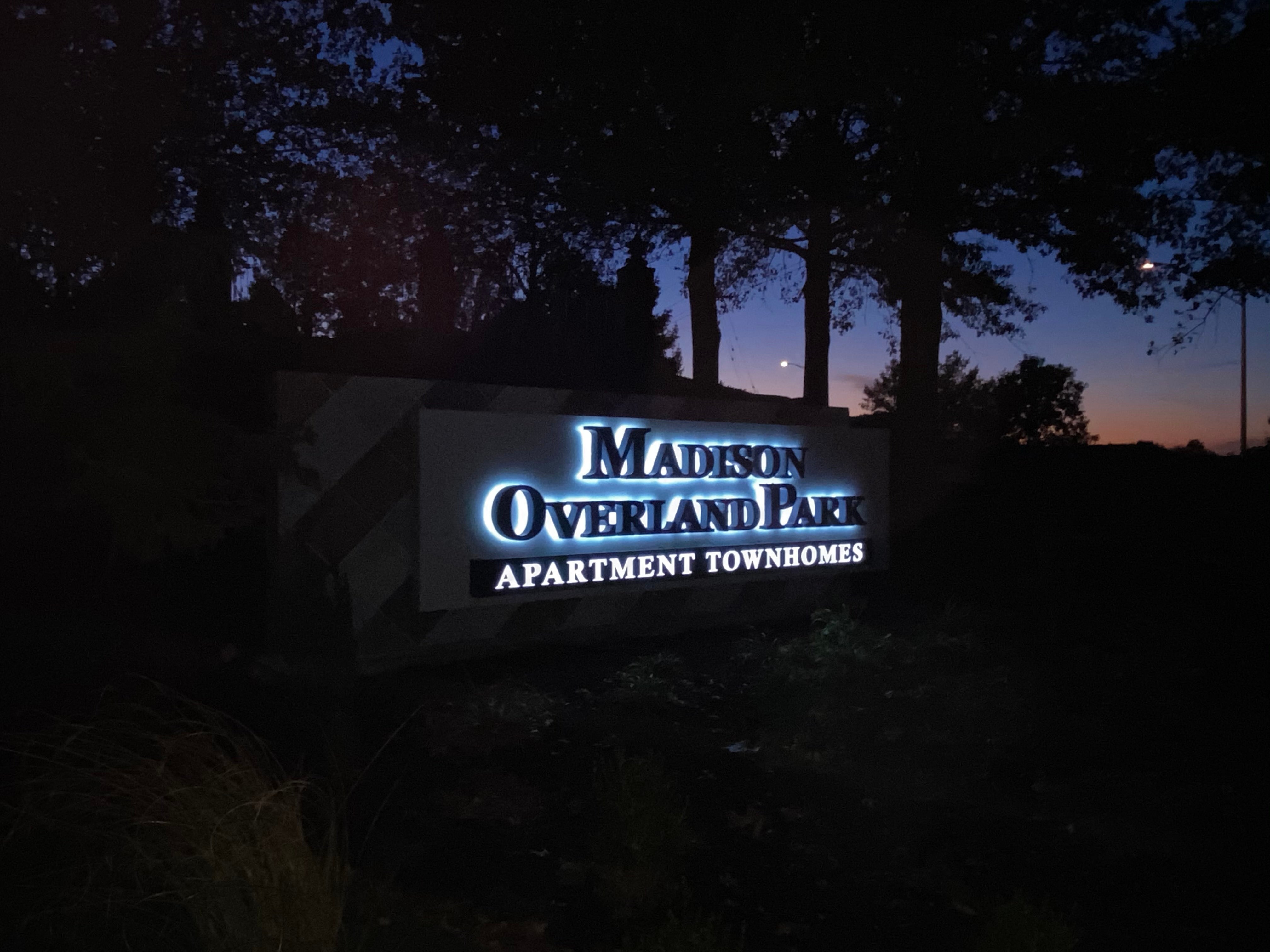 Outdoor Illuminated & Backlit Signs