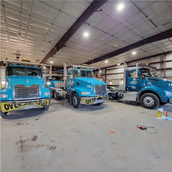 Select Trusses Vehicle Graphics