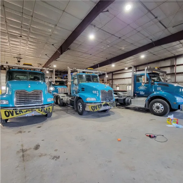 Select Trusses Vehicle Graphics