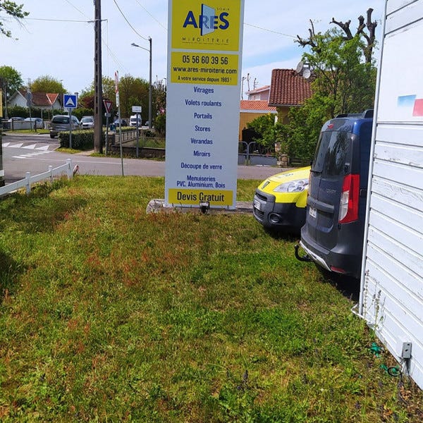 Nouveau visuel pour un grand totem