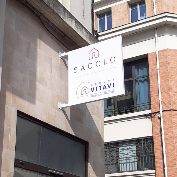 enseigne-facade-drapeau-lettres-logo-relief-decoupe-pose-aube-signarama-troyes