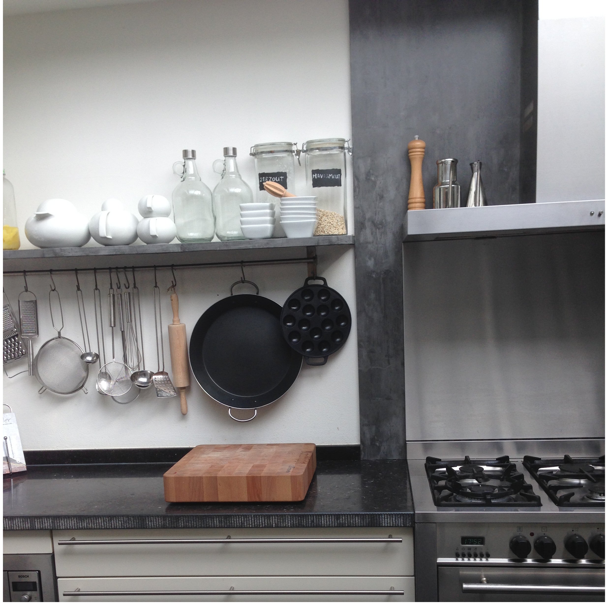 RELOOKEZ VOS MURS, MEUBLES ET MOBILIERS