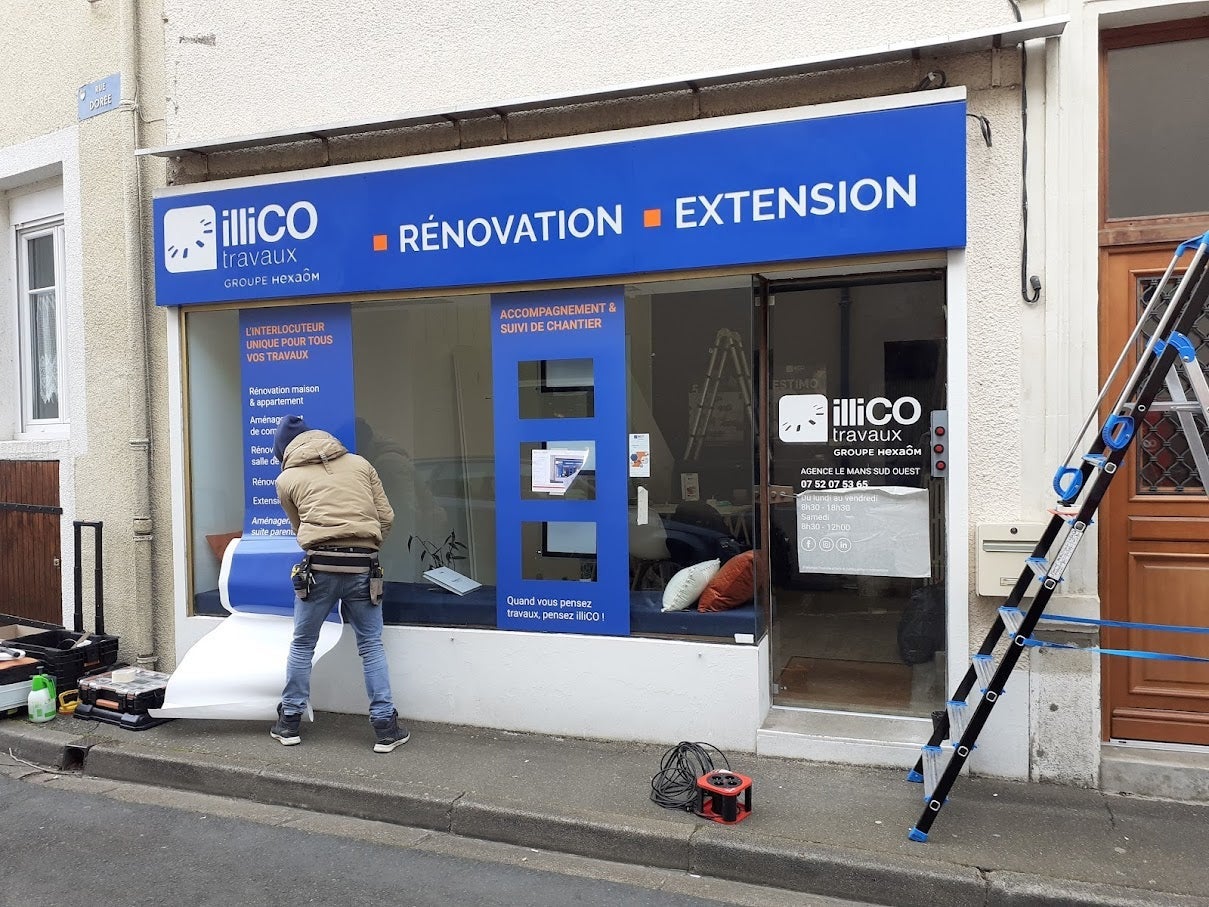 Nouvelle Enseigne pour Illico Travaux installé à La Suze Sur Sarthe par Signarama Le Mans