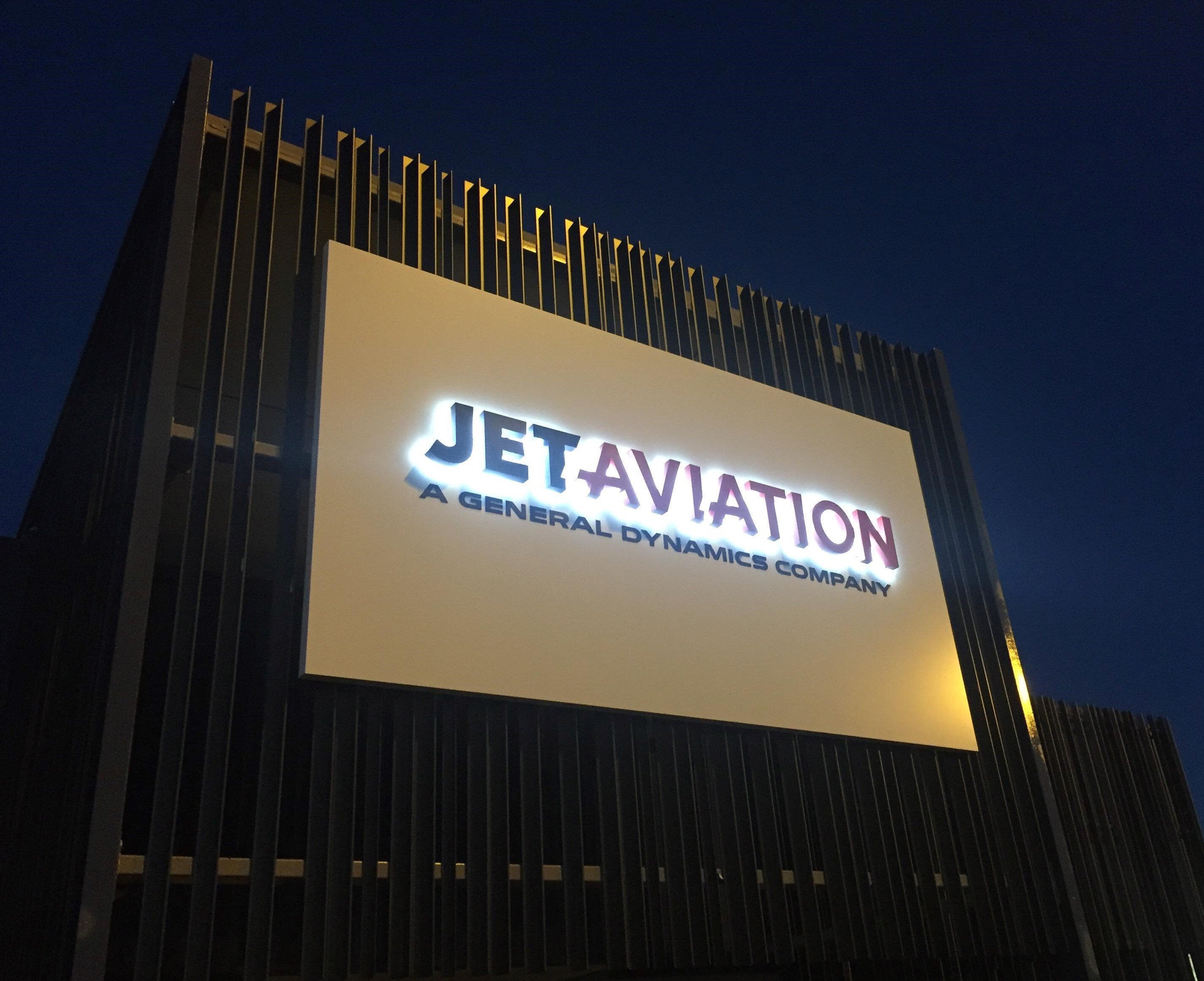 Outdoor Illuminated Signs