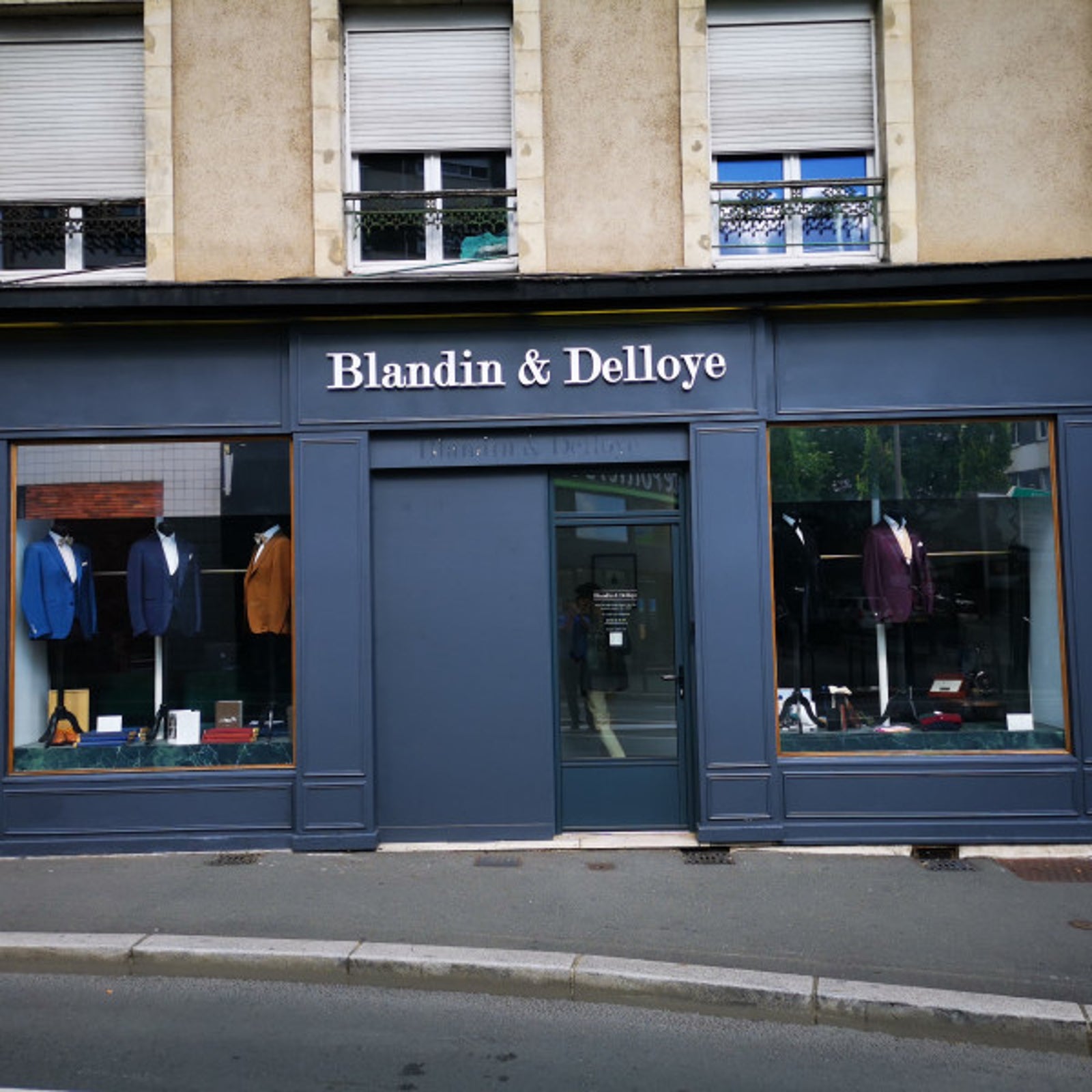 Enseigne lettres