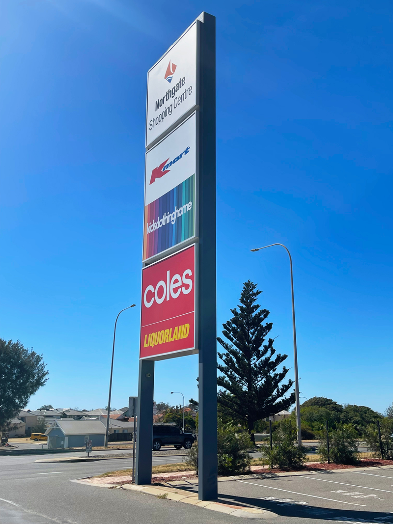 New Shopping Centre pylon signage