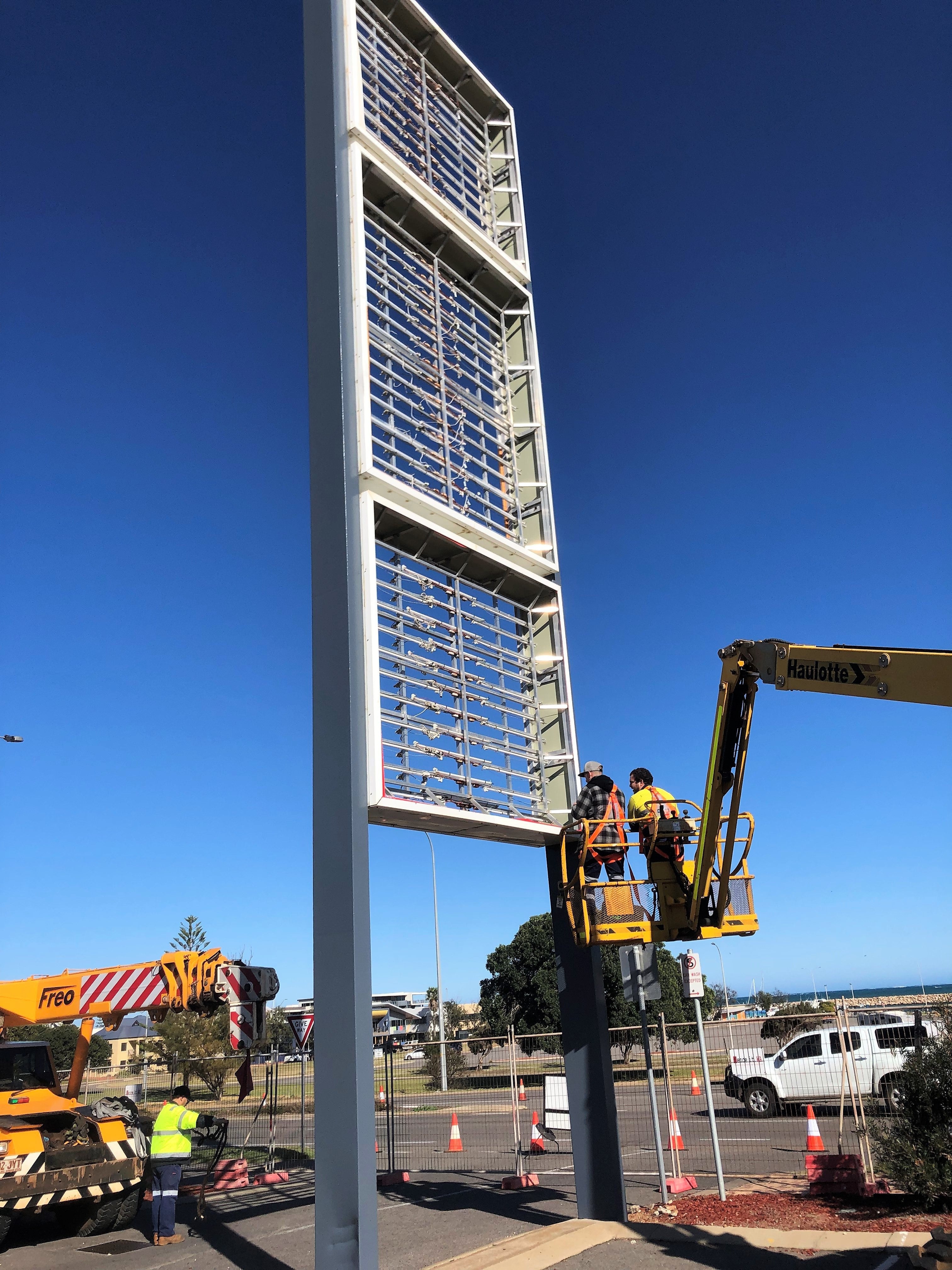 New Shopping Centre pylon signage