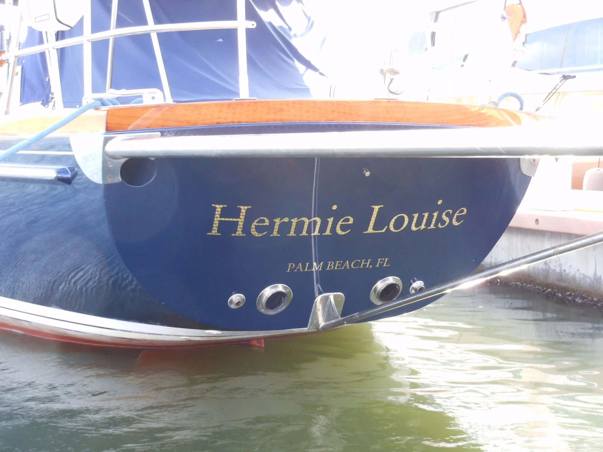 Boat Wraps & Graphics