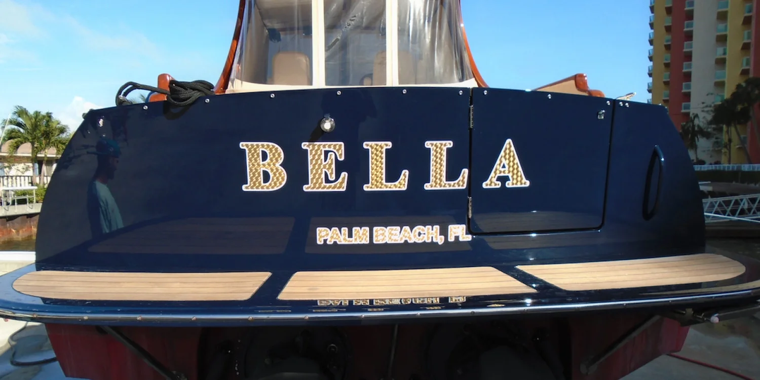 Boat Wraps & Graphics
