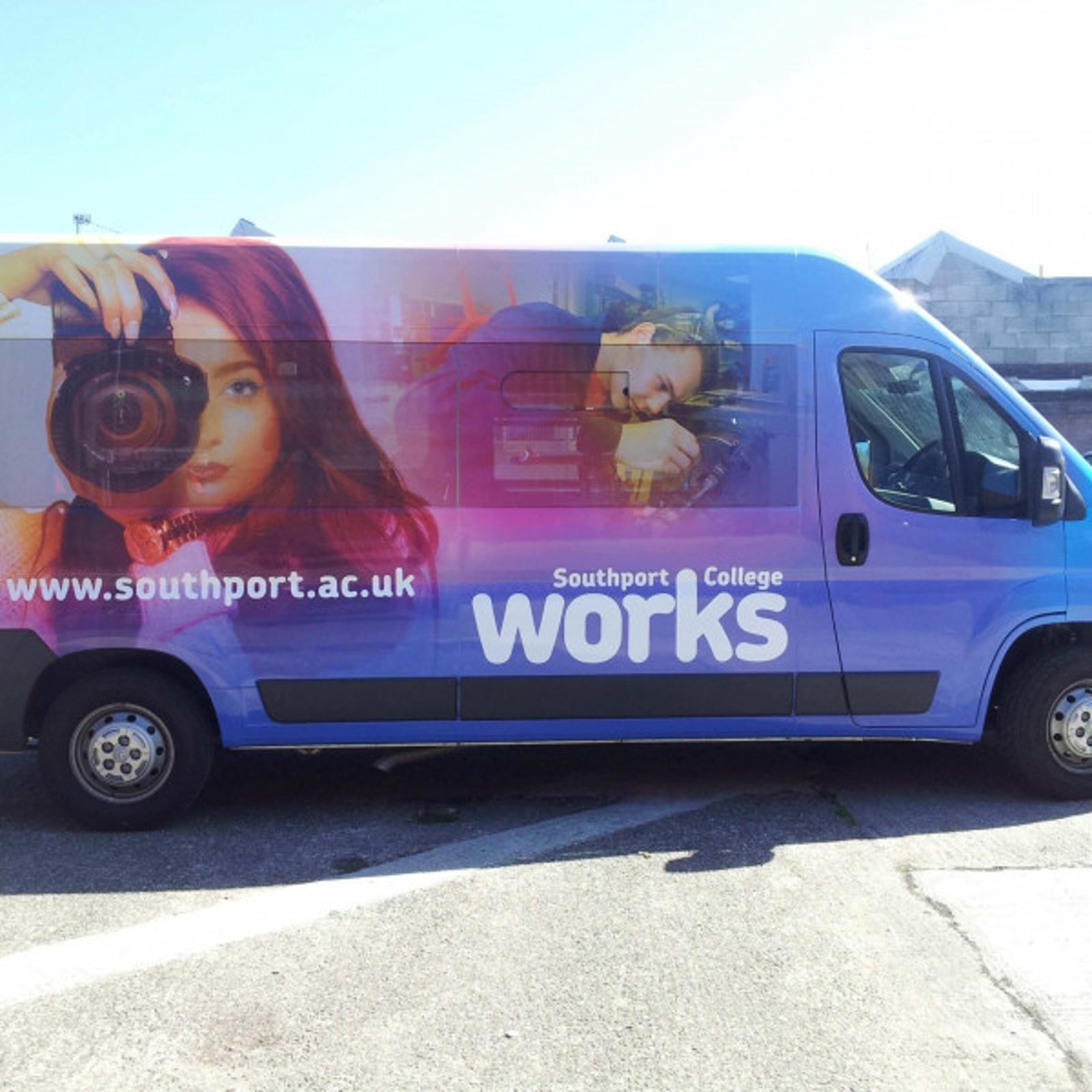Bus Graphics