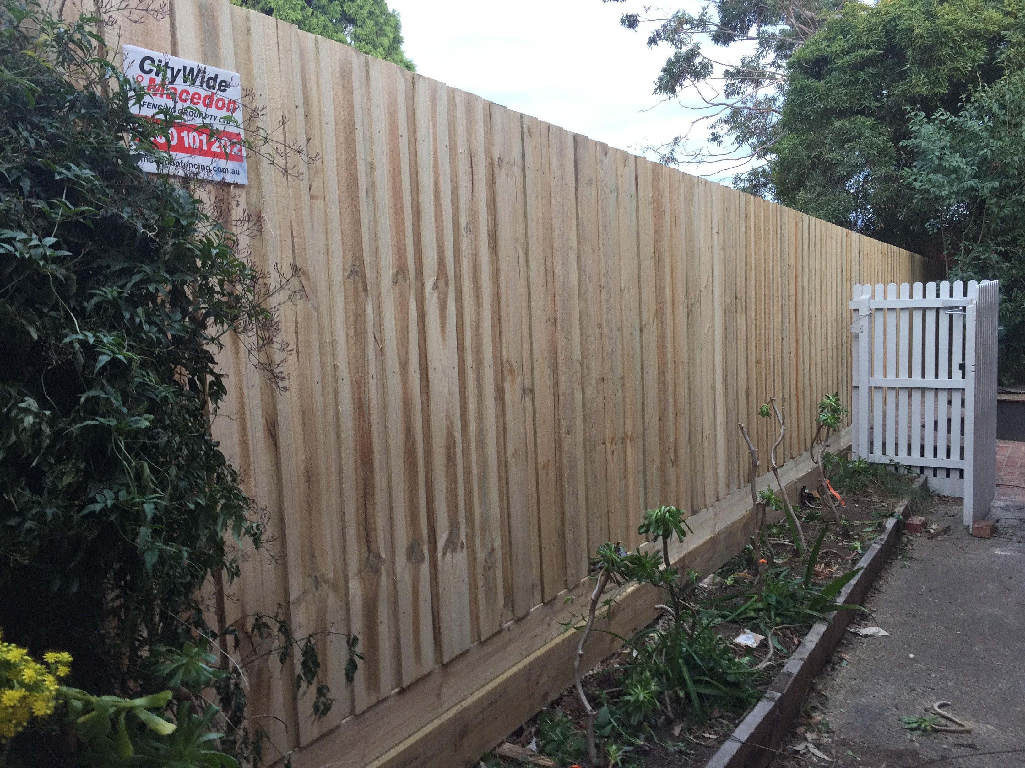 Timber Fencing in Melbourne Online Fence Supplies Online Fence Supplies