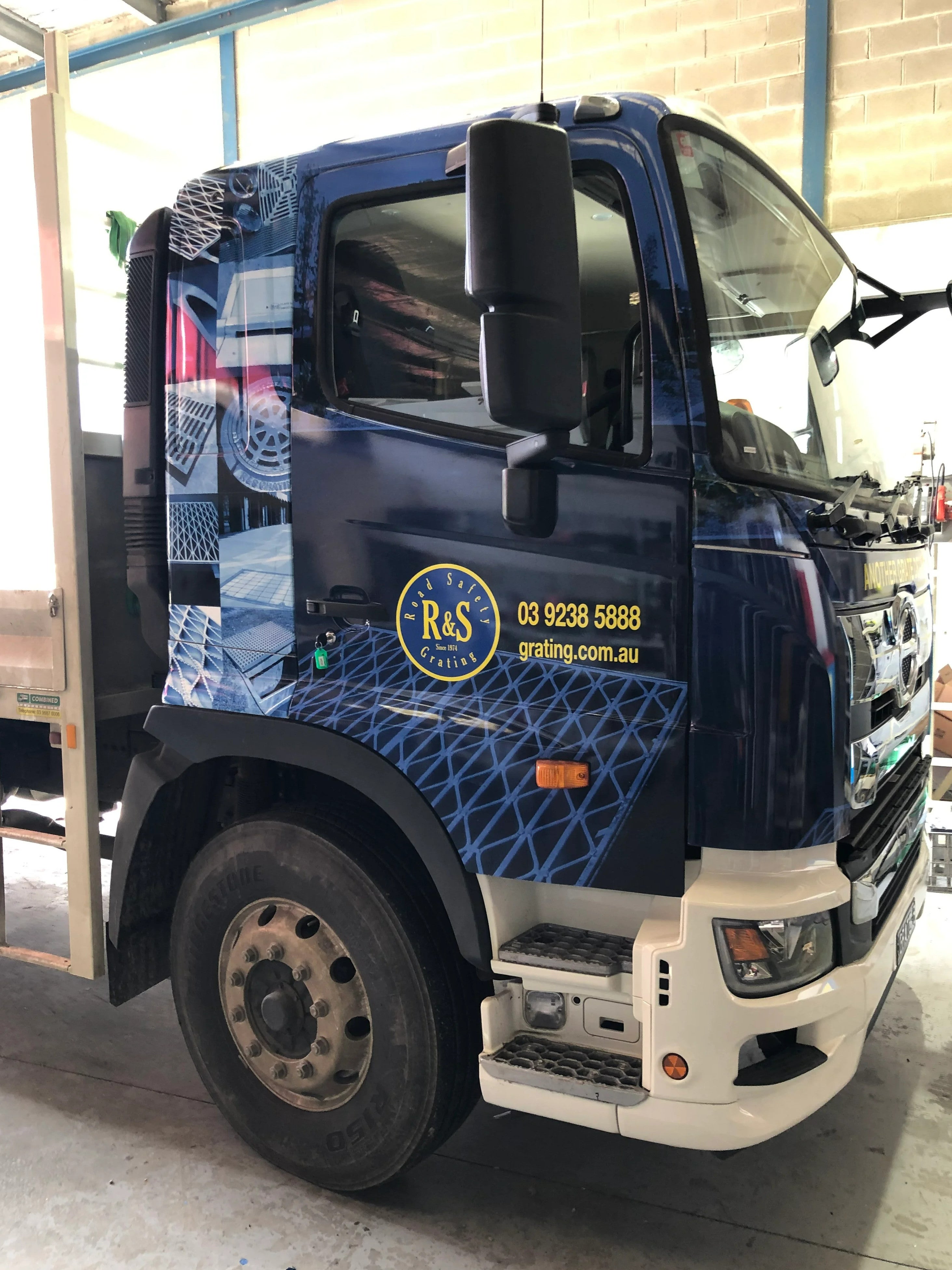 R&S Grating Truck Cab Wrap - Another Grate Delivery