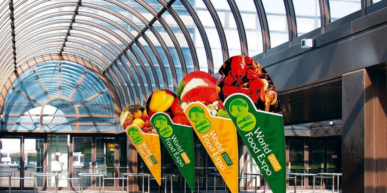 Teardrop Banners & Flags