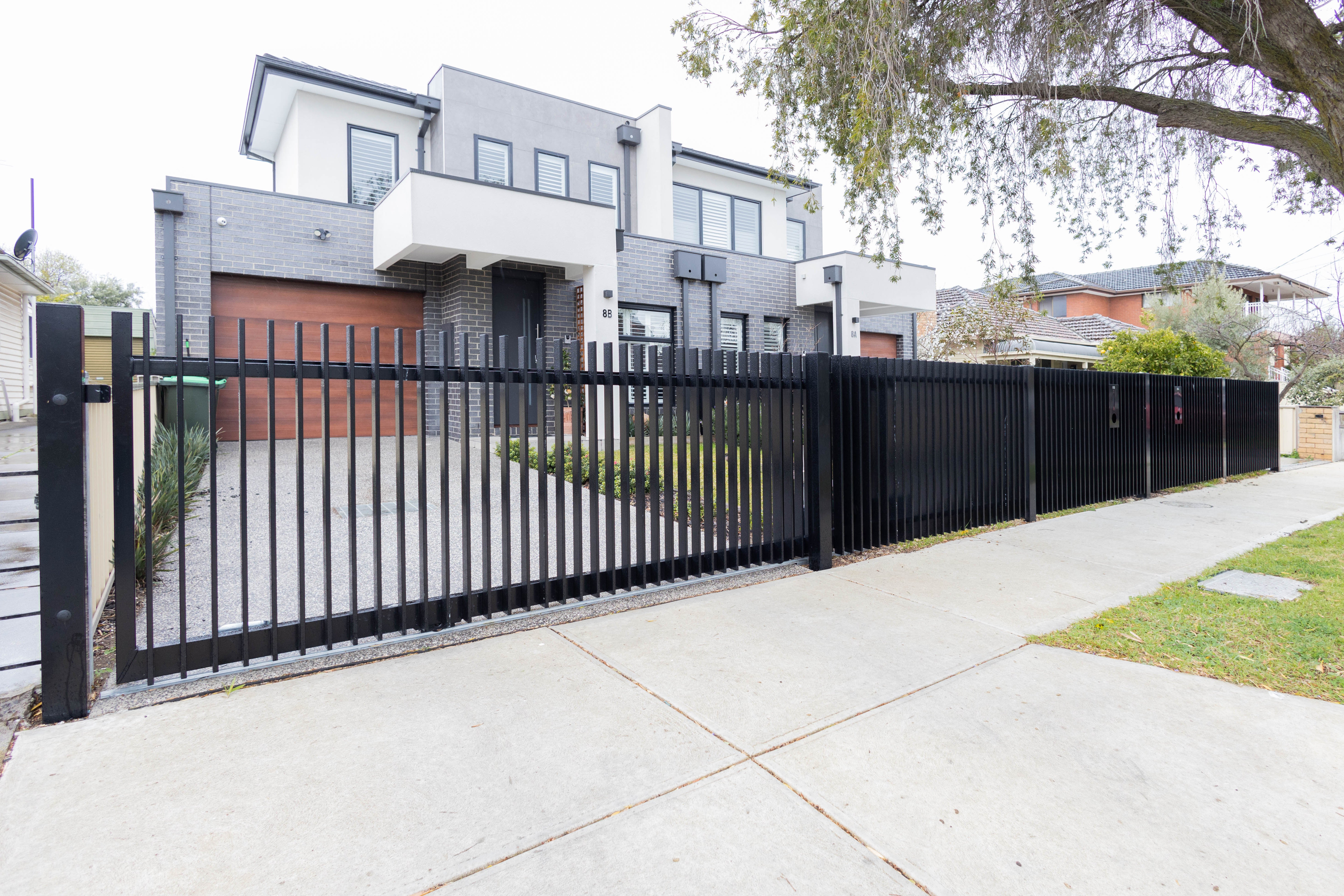 The Blade Slider Gate