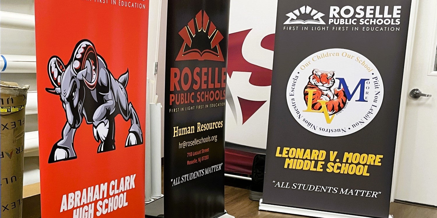 Retractable Banner Stands