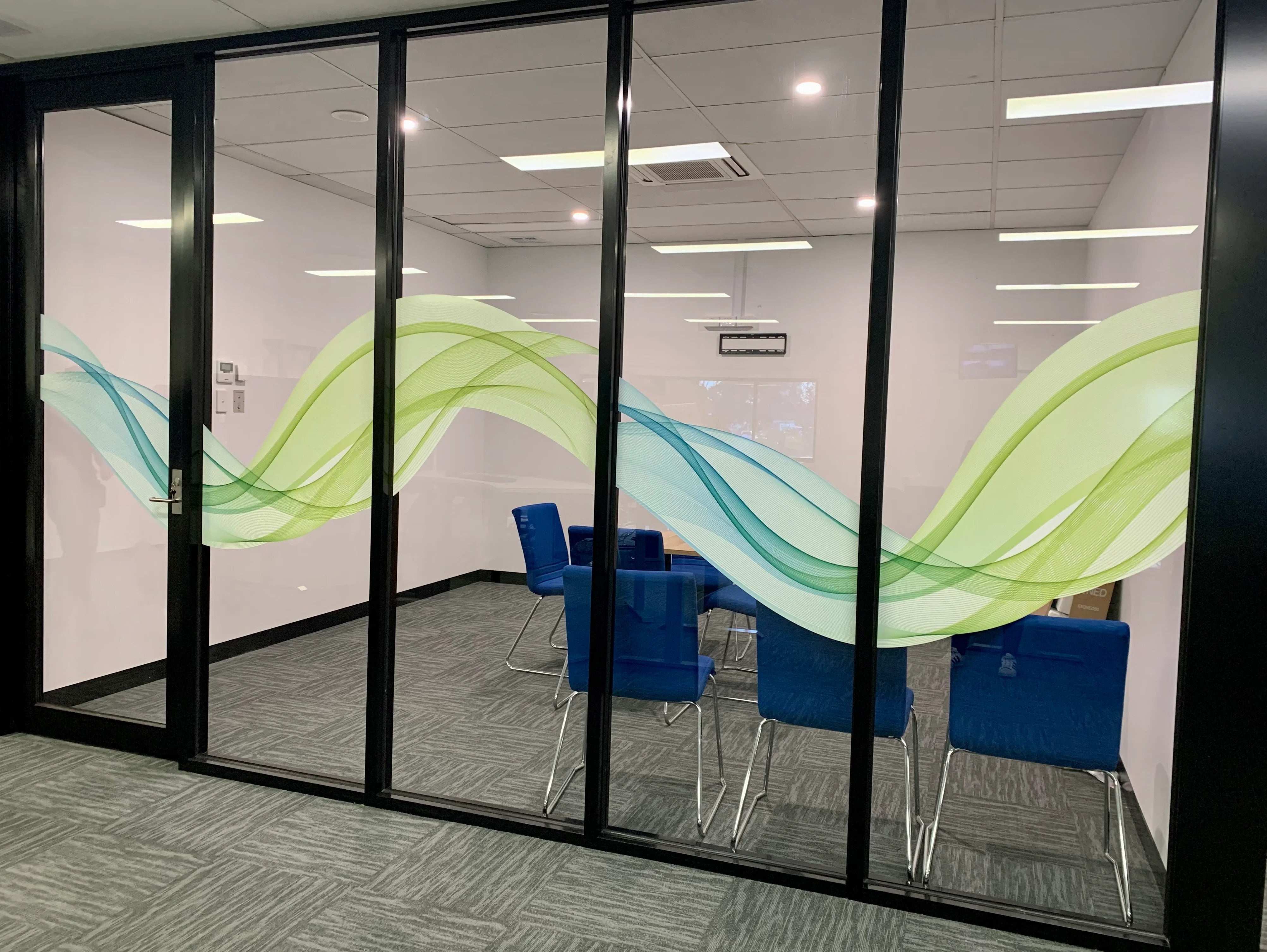 Window Graphics - DCFM.