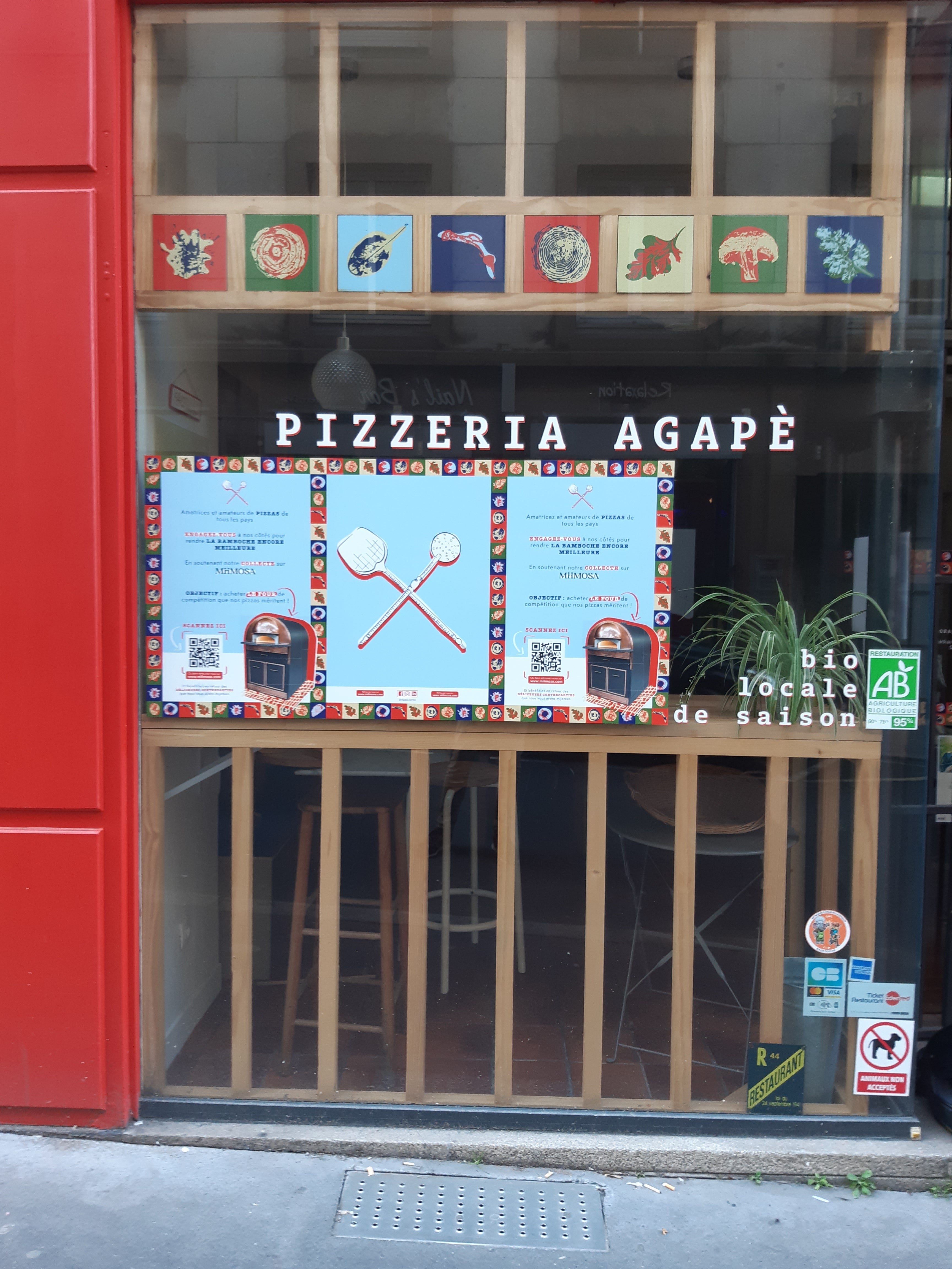 Enseigne, Drapeau double face et adhésifs sur vitrines par Signarama Nantes
