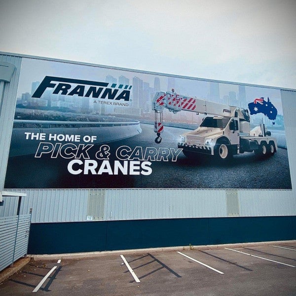 Gigantic 108m2 Sail track Banner for Terex looks great well done team