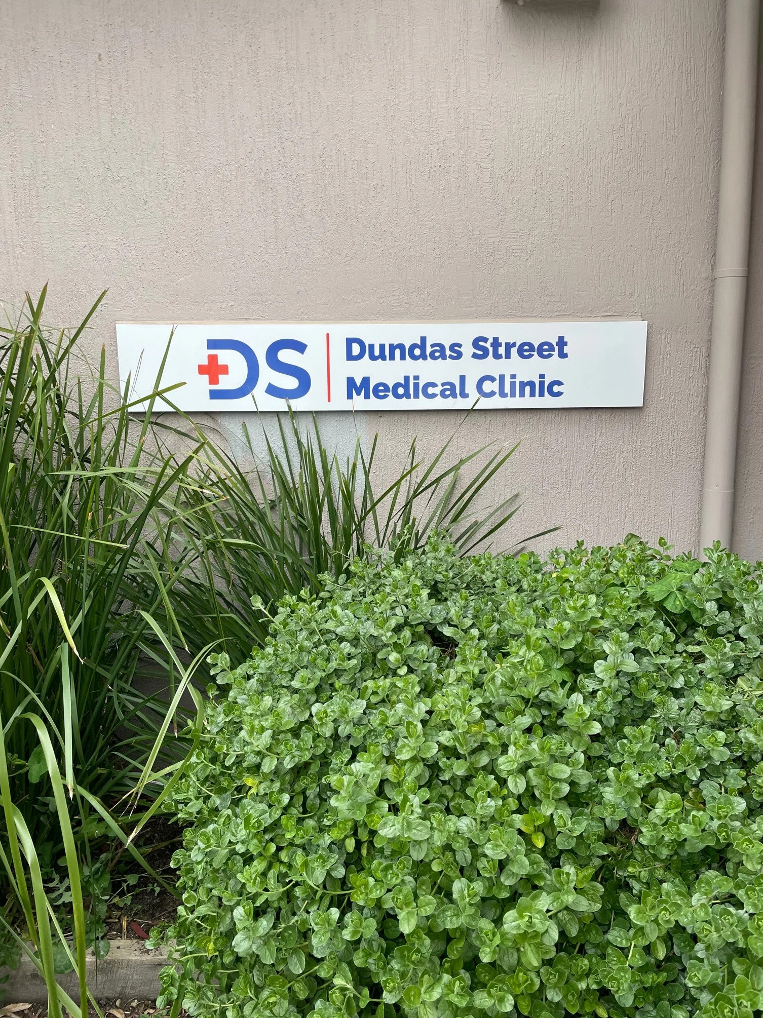 Signage Update - Dundas Street Medical Clinic - Thornbury.