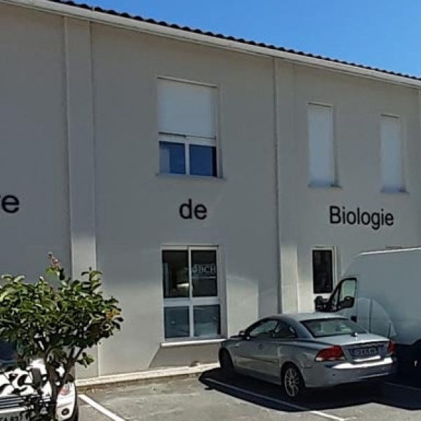 enseigne-lettres-reliefs-noires-logo-lumineux-by-signarama-montpellier-vendargues