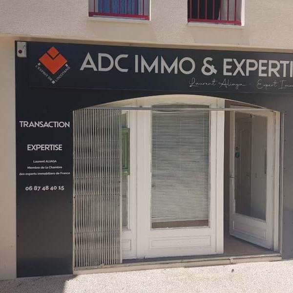 enseigne-lumineuse-led-adc-immo-enseigne-facade-pour-magasin-by-signarama-montpellier