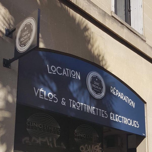 enseigne-magasin-enseigne-double-face-caisson-by-signarama-montpellier-pose-signaletique-vendargues