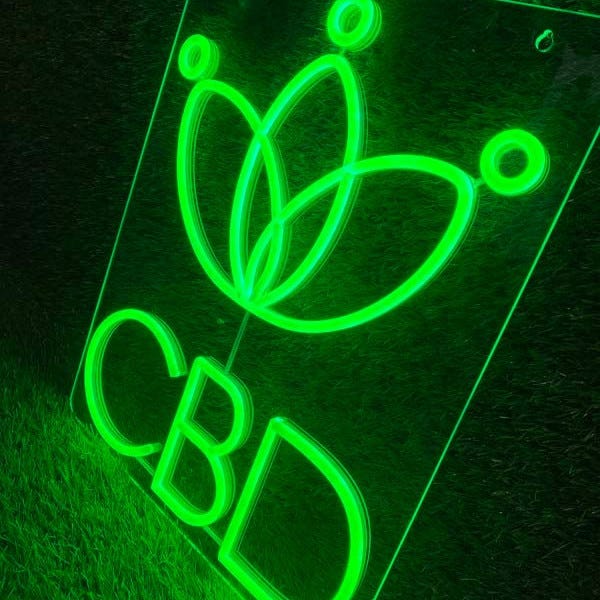 logo-lumineux-neon-cbd-vert-by-signarama-montpellier