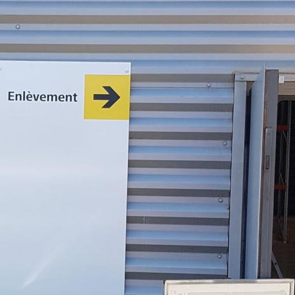 panneau-de-signaletique-directionnelle-by-signarama-montpellier