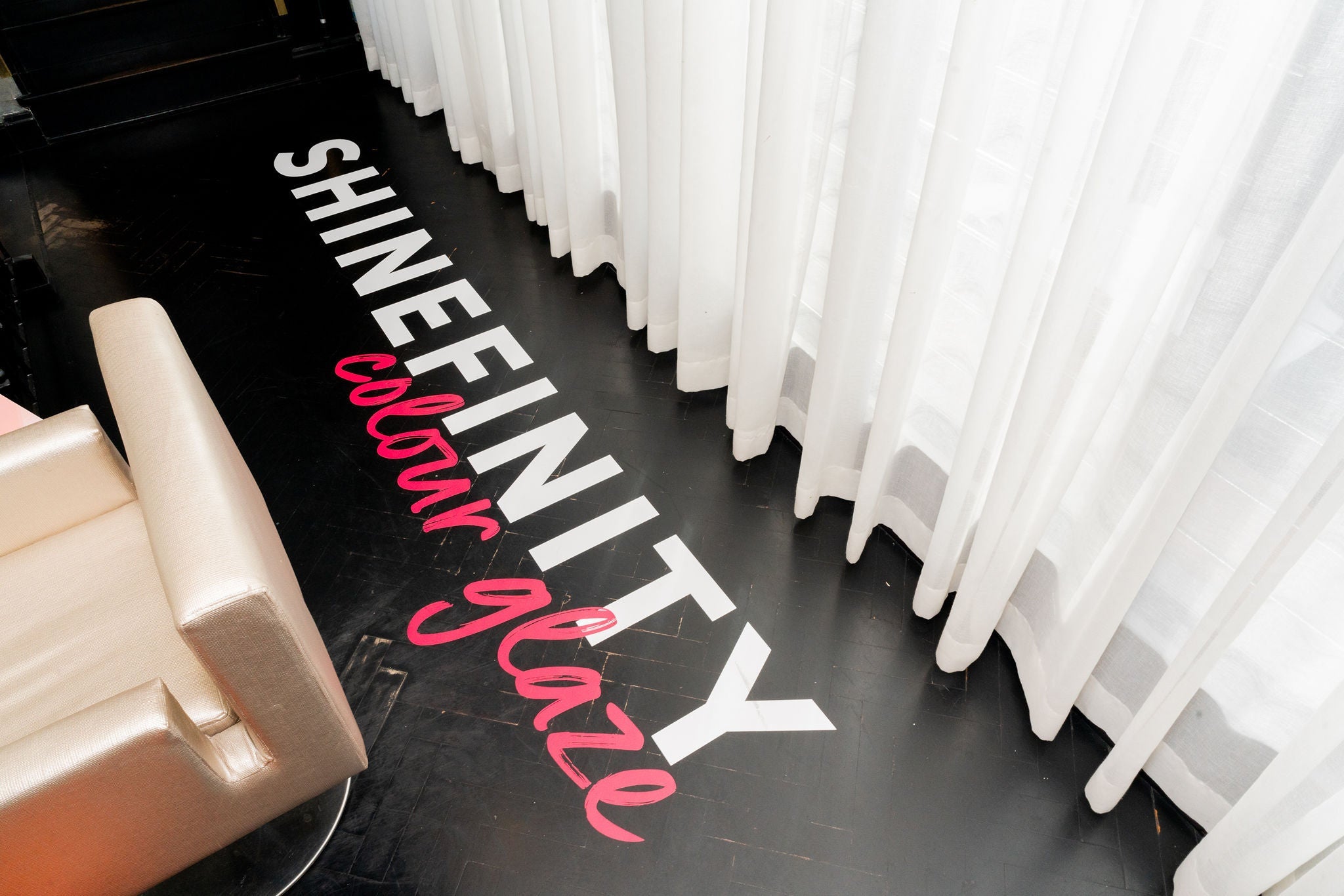 Wella Shinefinity - Exhibition various signage