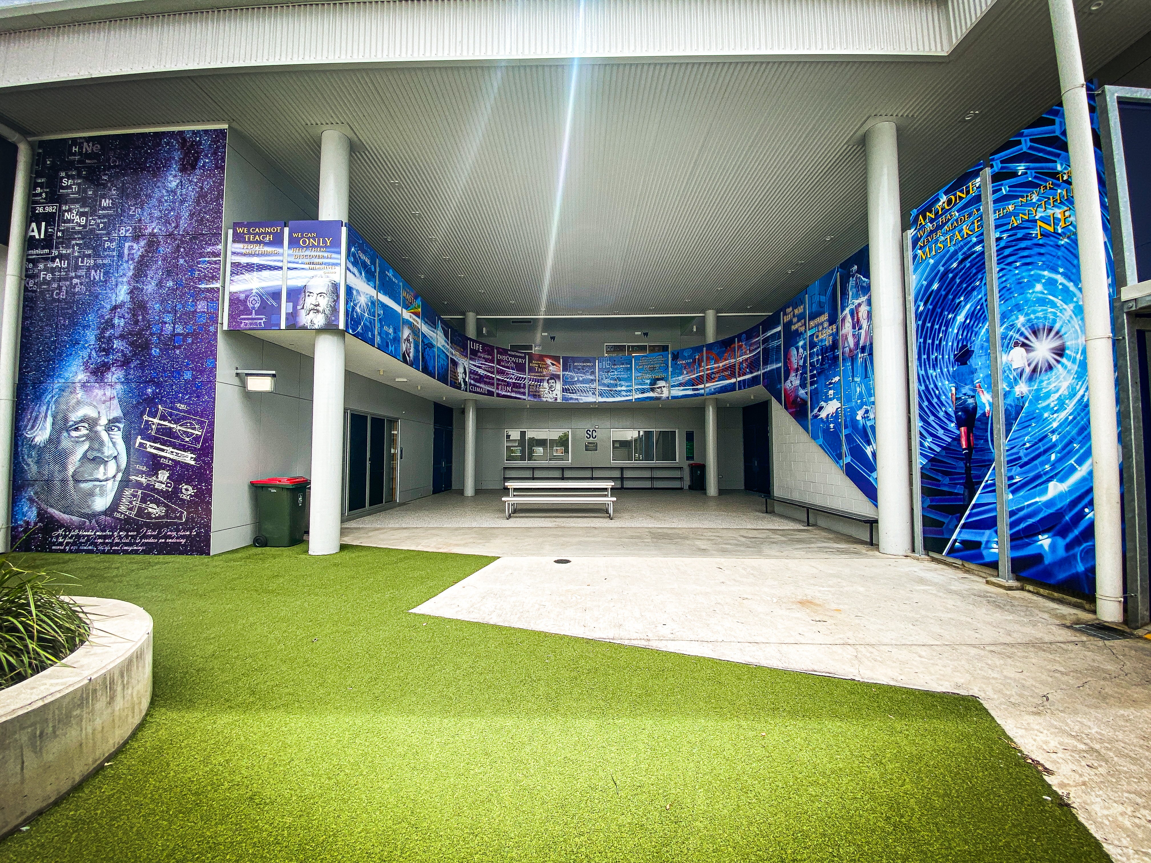 Mansfield Science – wall graphics