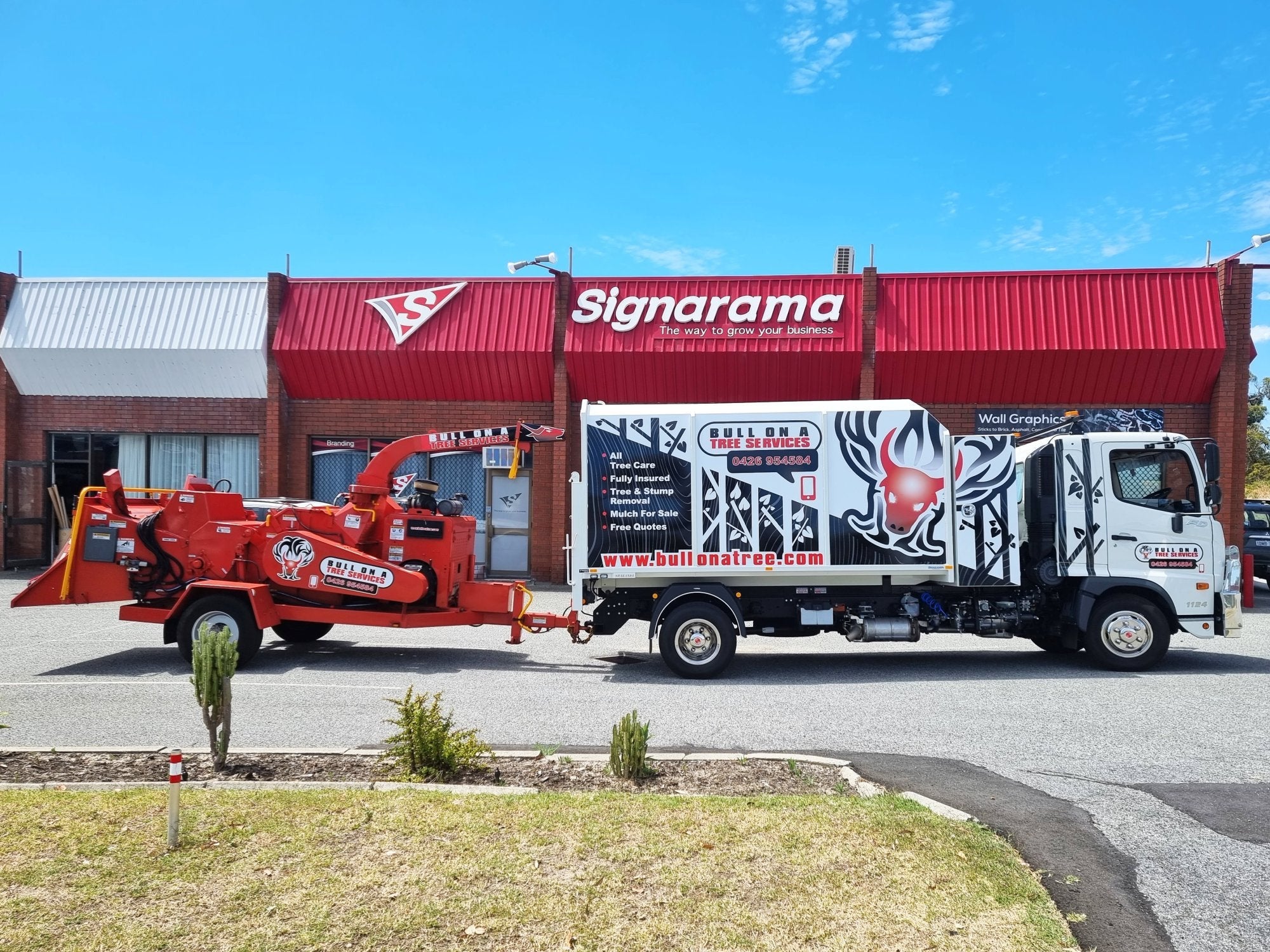 Bull On A Tree Truck Wrap