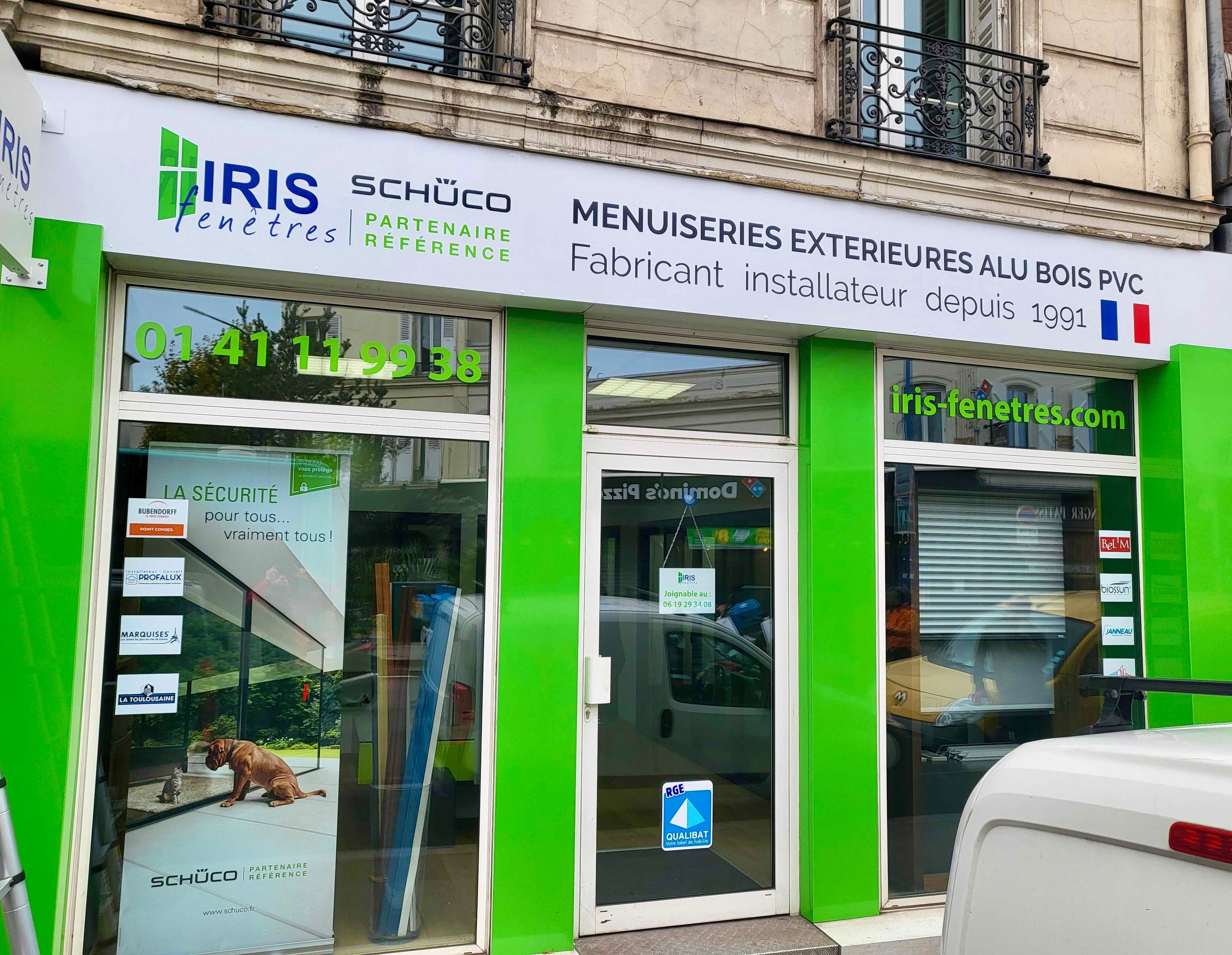 Signalétique extérieure pour Iris Fenêtres