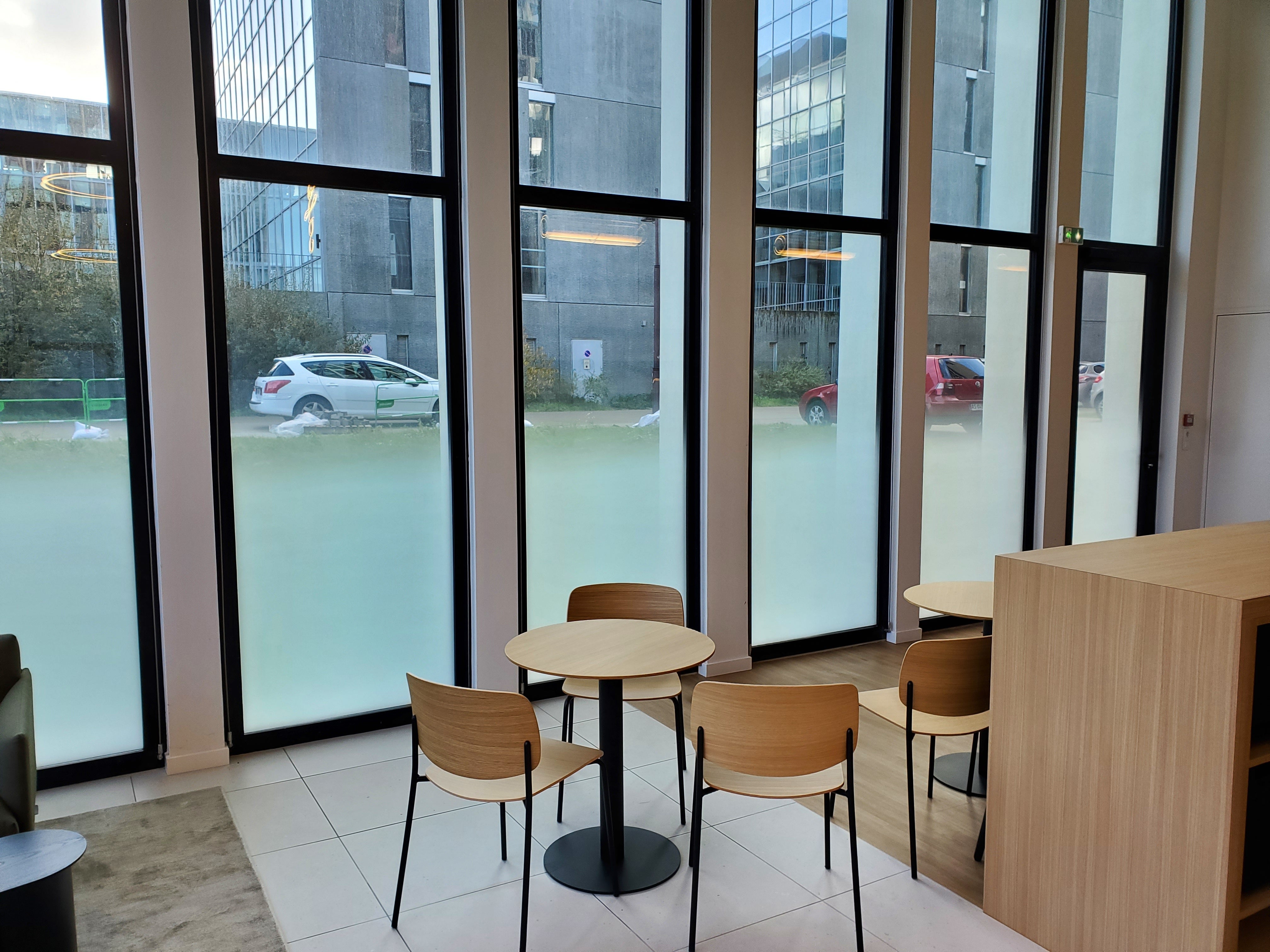 Adhésifs sur vitres par Signarama Nantes