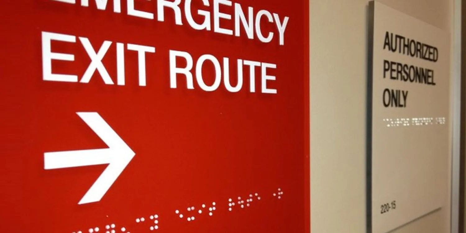 Accessibility & Braille Signs