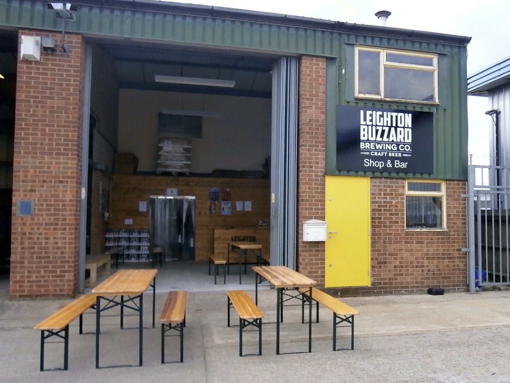 Leighton Buzzard Brewing Company Signage