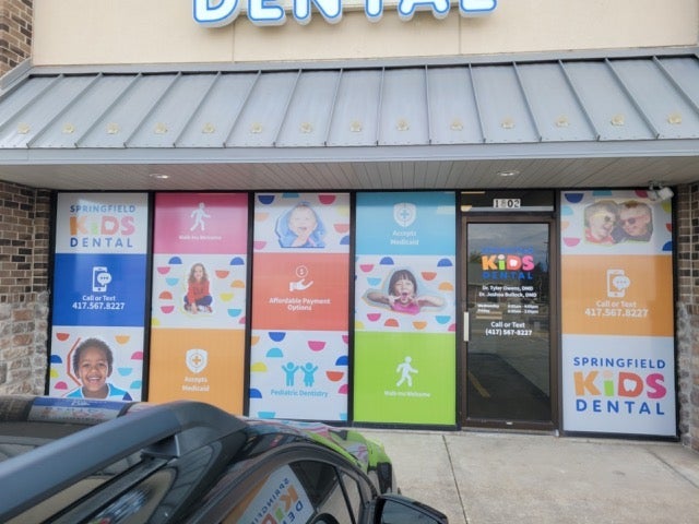 Why Choose Window Graphics for Your Business?