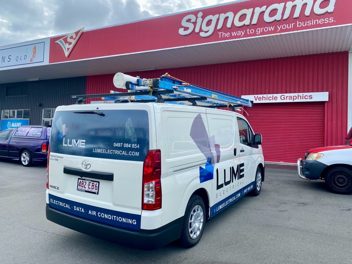 Lume Electrical Vehicle Signage