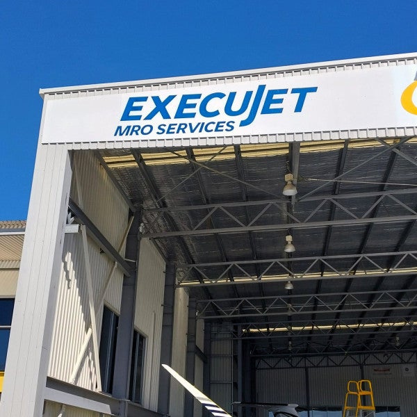 Execujet Building Signage