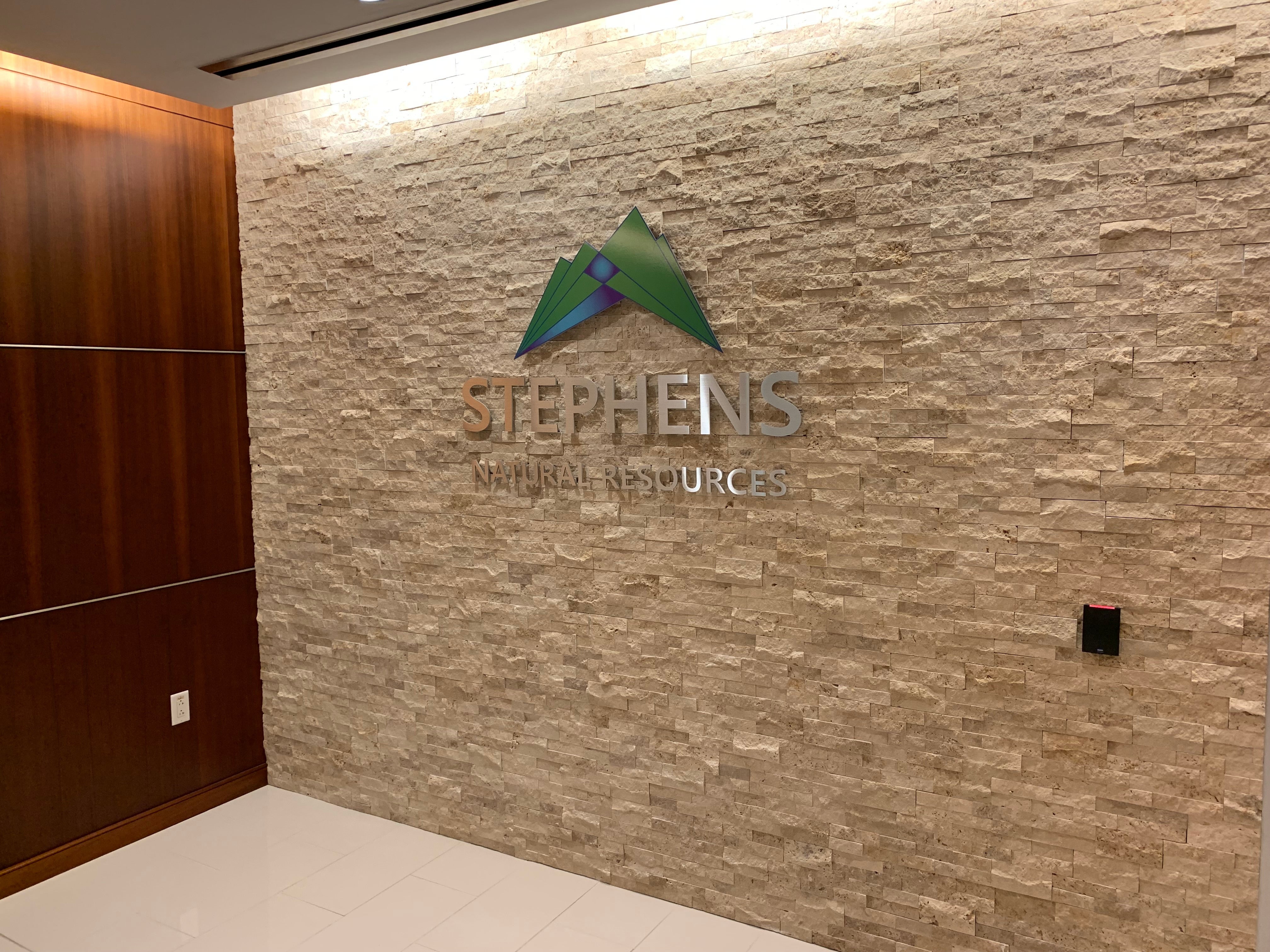 Building & Commercial Signs