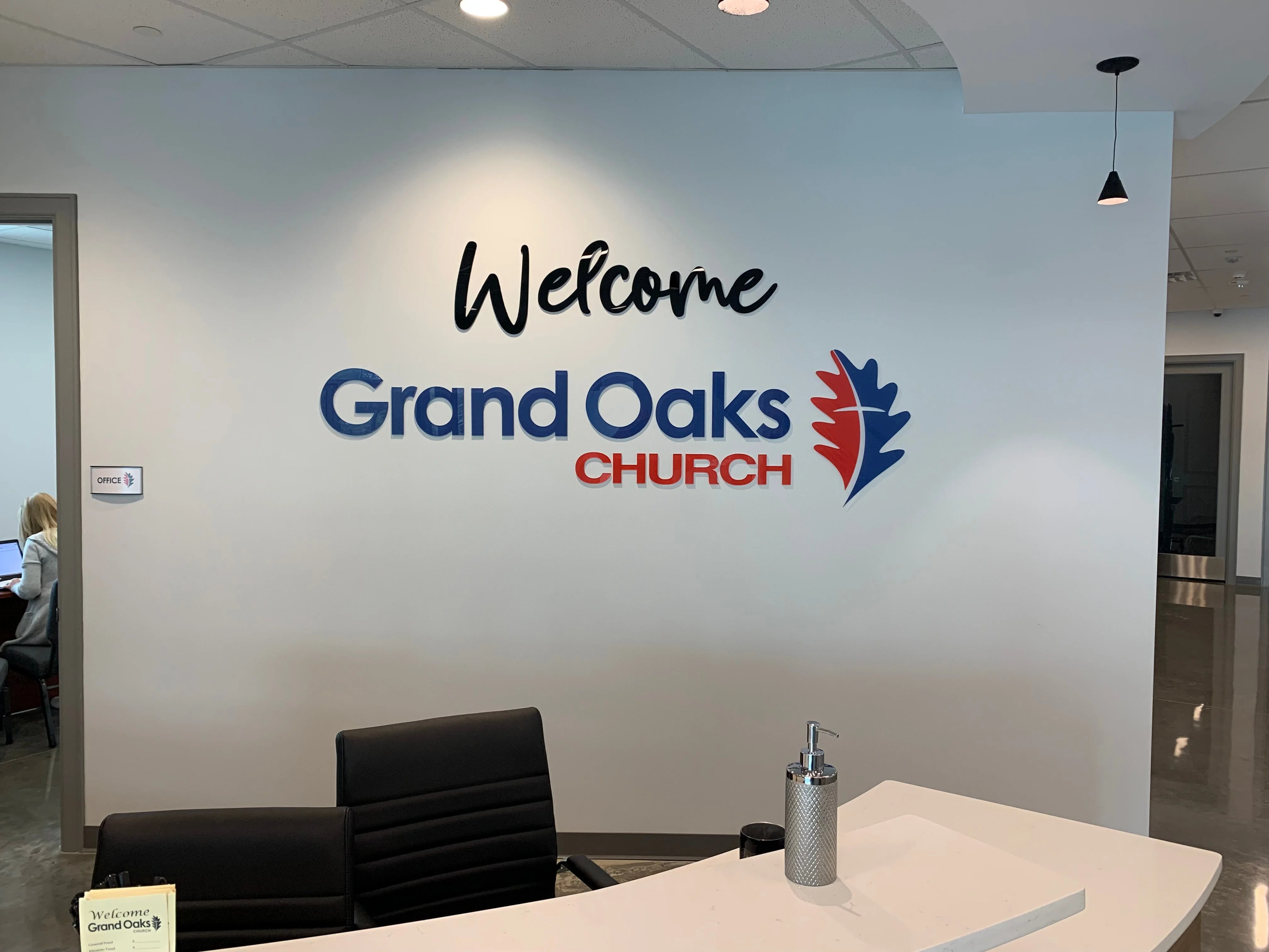 Building & Commercial Signs