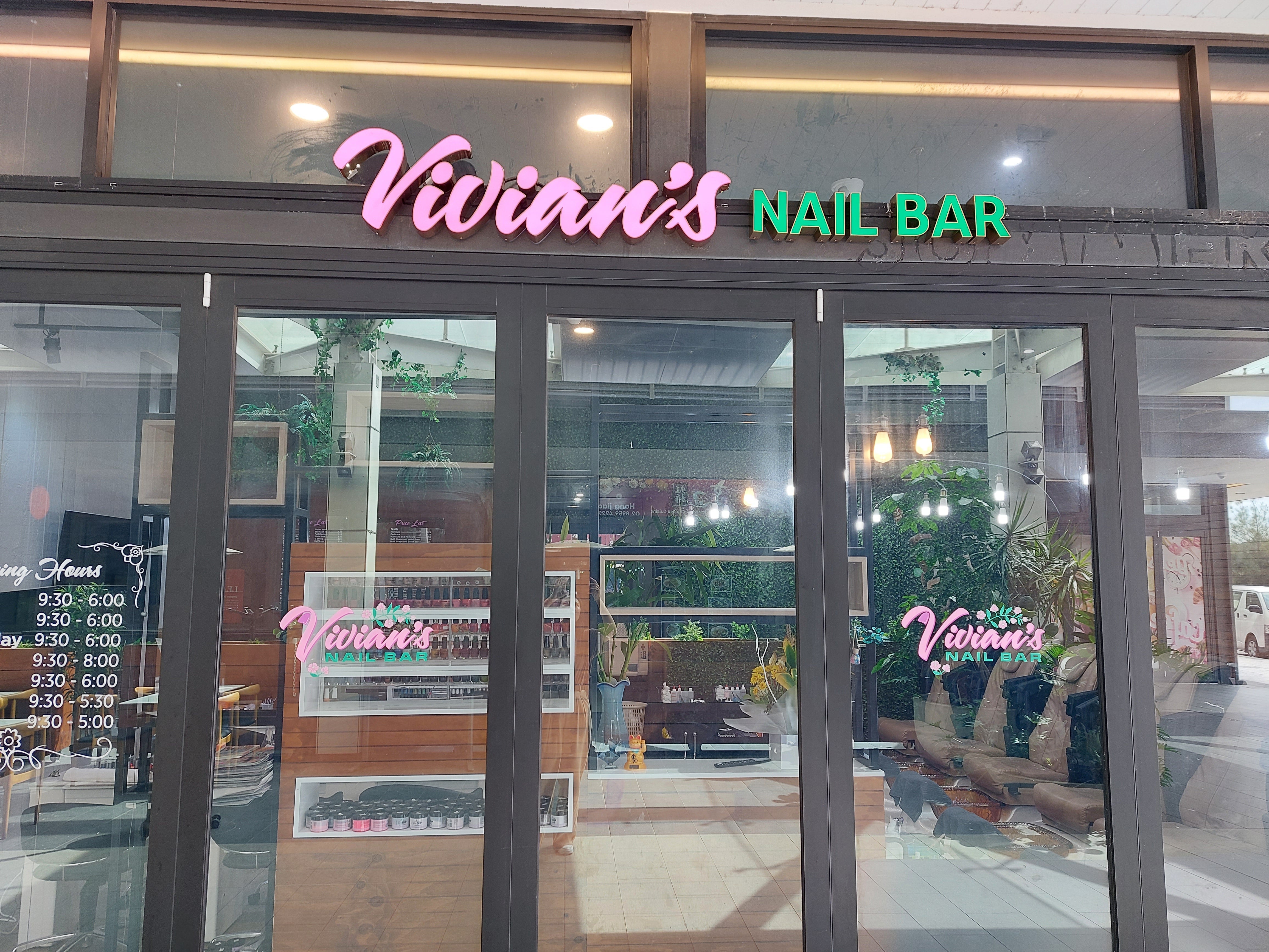 3D Illuminated lettering, round Light box, wall Mount Acrylic and Window Graphics