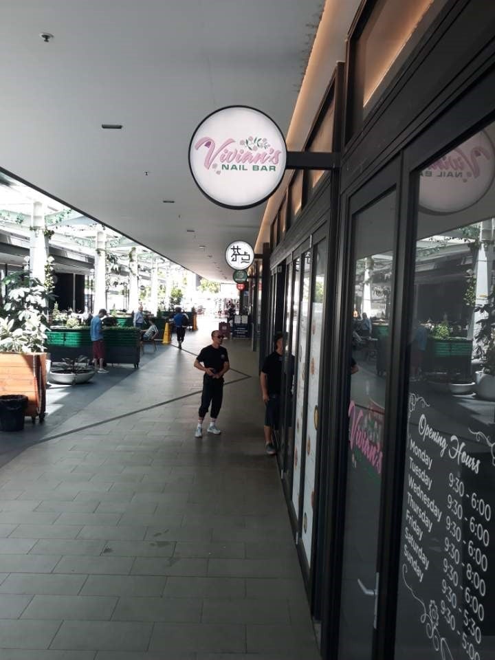 3D Illuminated lettering, round Light box, wall Mount Acrylic and Window Graphics