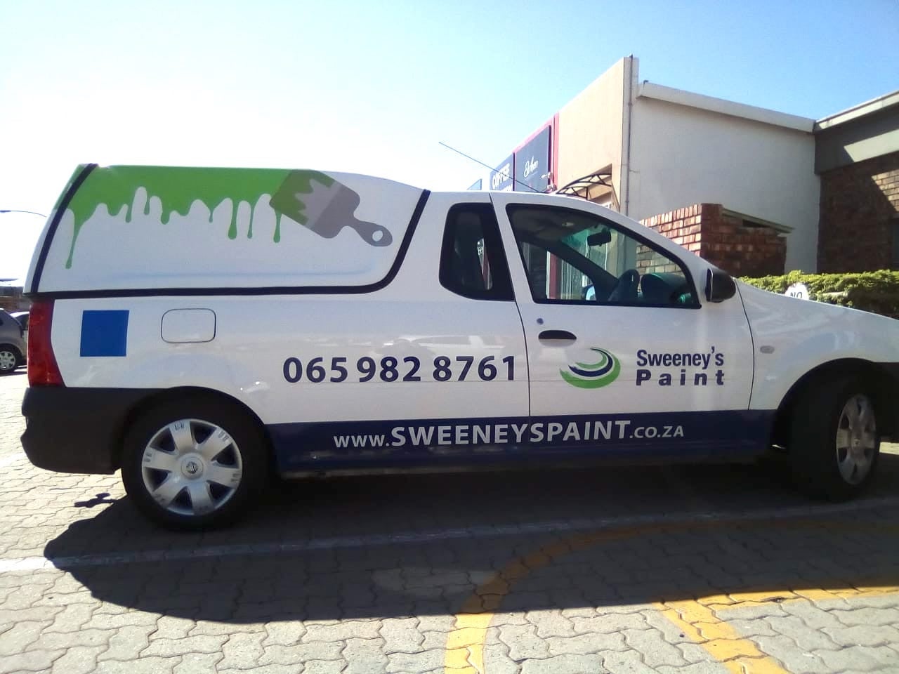 Decals on bakkies