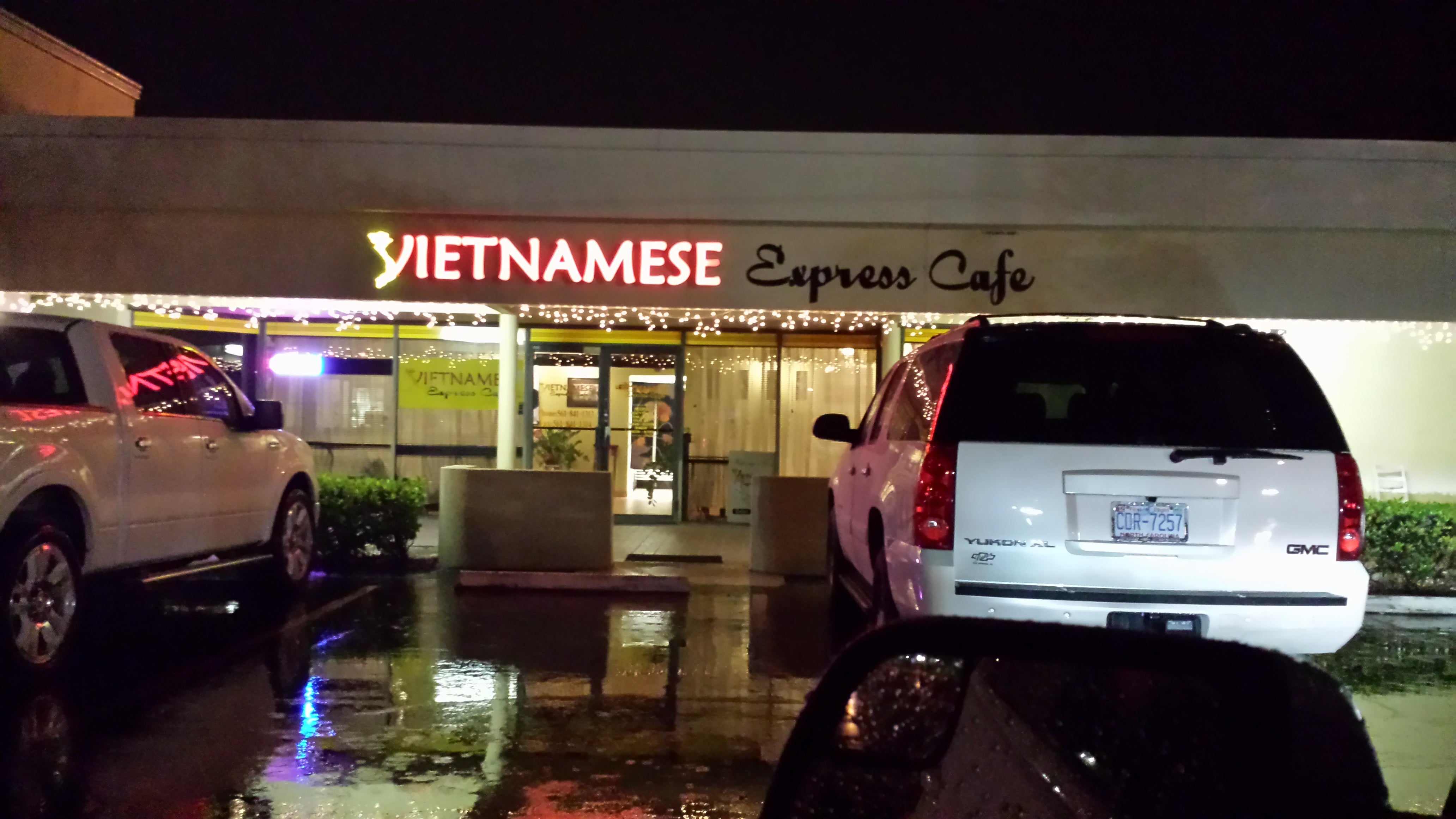 Illuminated & Lighted Signs